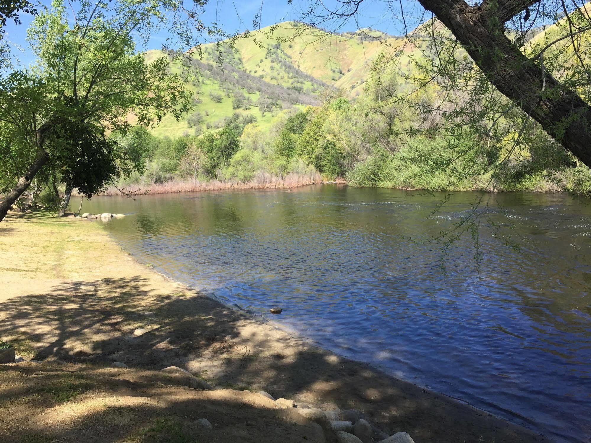 Kaweah Park Resort Three Rivers Exterior photo