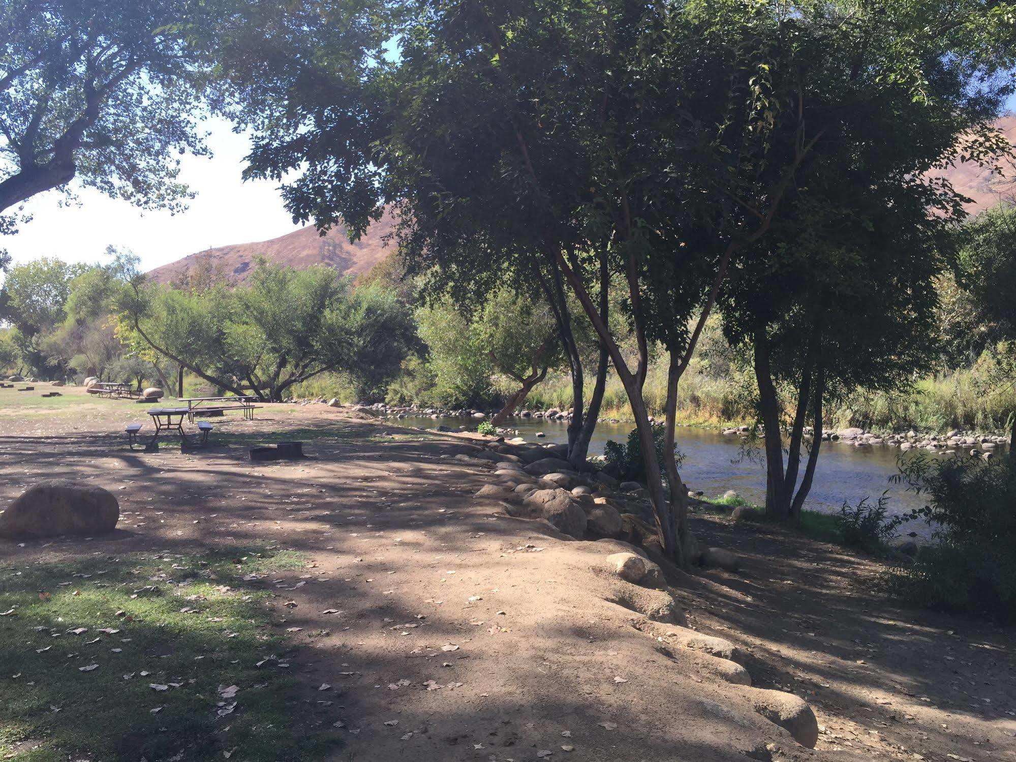 Kaweah Park Resort Three Rivers Exterior photo